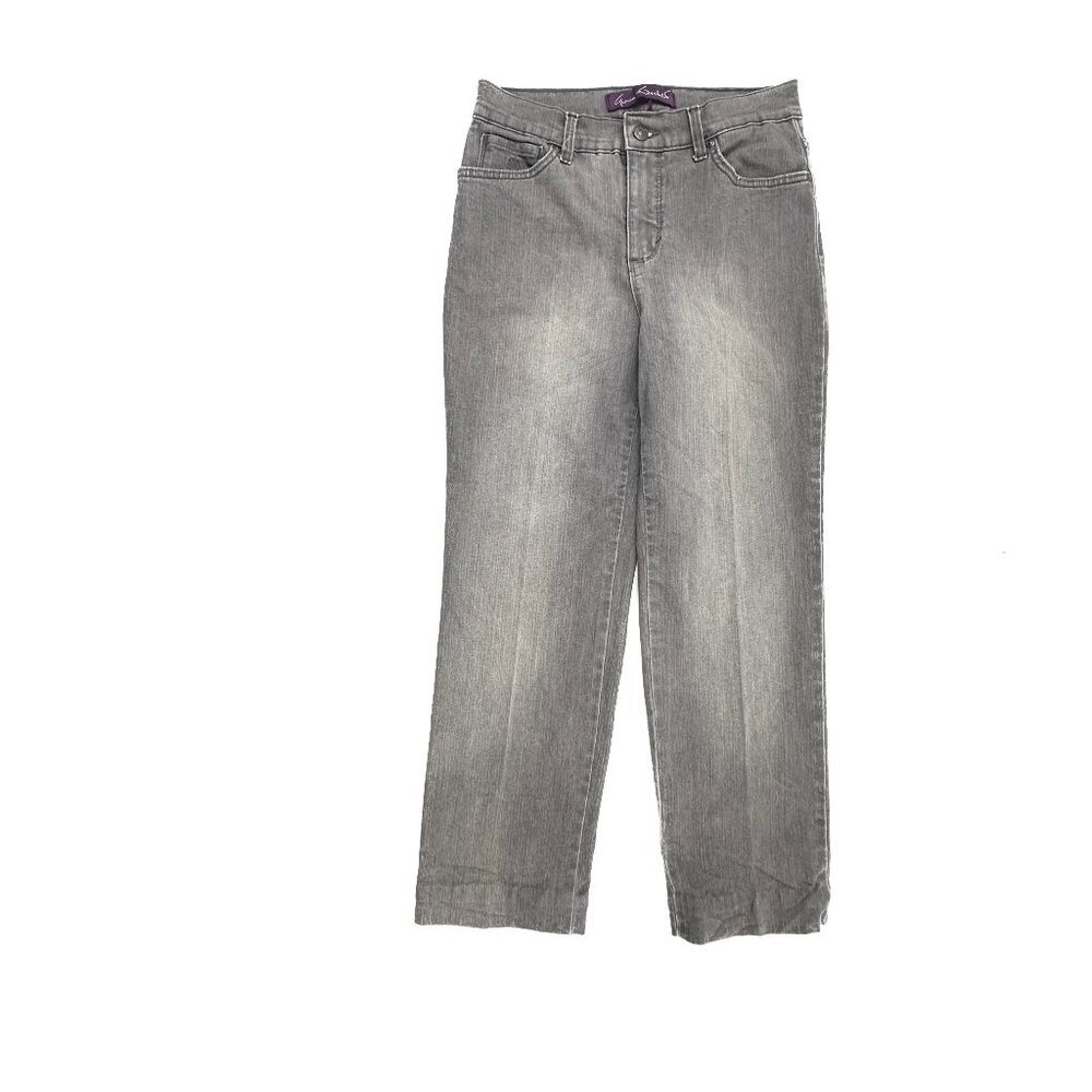 Gloria Vanderbilt Amanda Straight Leg Women's size 6P Gray Denim jeans